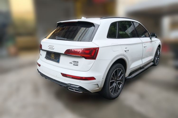 Used Audi Q5L 2023 45T Luxury Dynamic Model Rear Right 45 Deg