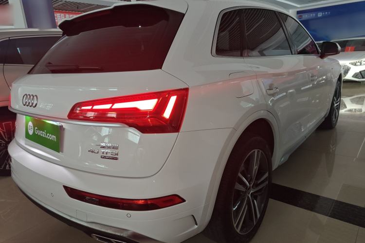Used Audi Q5L 2023 40T Fashionable and Dynamic Edition Rear Right 45 Deg