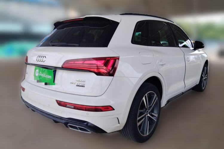 Used Audi Q5L 2023 40T Luxury Dynamic Model Rear Right 45 Deg
