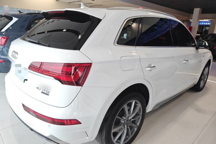 Used Audi Q5L 2023 40T Fashionable and Dynamic Edition Rear Right 45 Deg