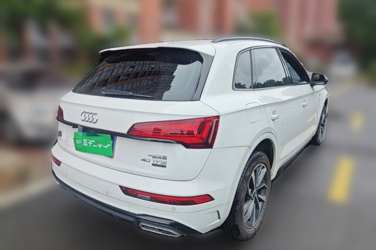 Used Audi Q5L 2023 40T Luxury Dynamic Model Rear Right 45 Deg