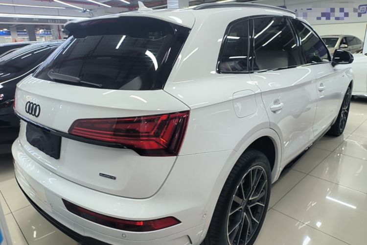 Used Audi Q5L 2023 45T Luxury Dynamic Model Rear Right 45 Deg