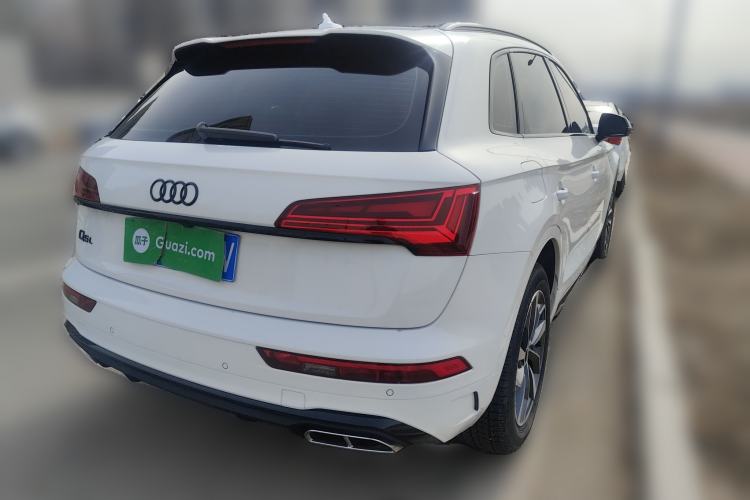 Used Audi Q5L 2023 40T Luxury Dynamic Model Rear Right 45 Deg