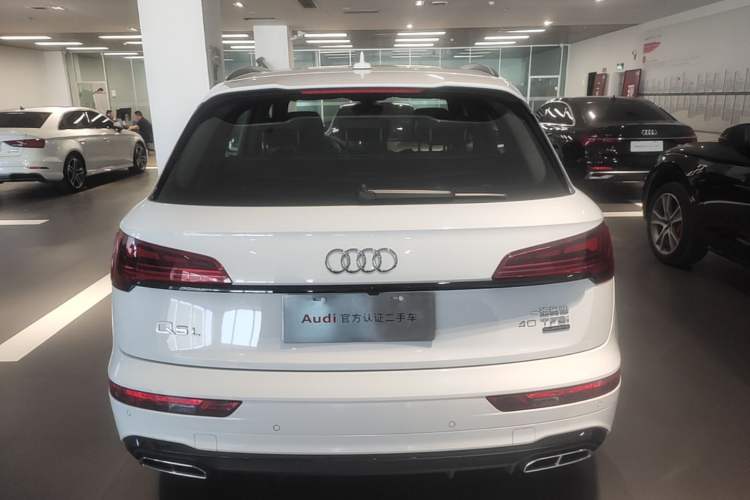 Used Audi Q5L 2023 40T Luxury Dynamic Model Rear