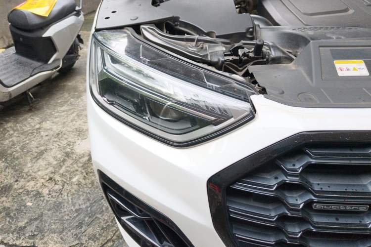Used Audi Q5L 2023 45T Luxury Dynamic Model Right Front Headlight