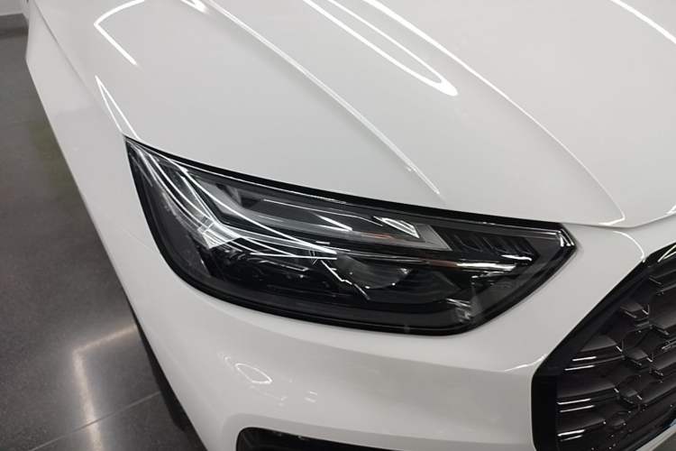 Used Audi Q5L 2023 40T Luxury Dynamic Model Right Front Headlight