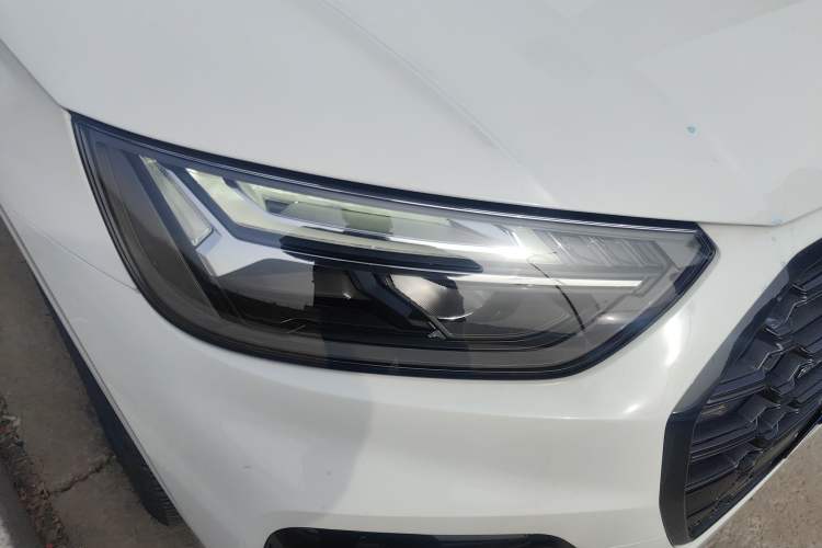 Used Audi Q5L 2023 40T Luxury Dynamic Model Right Front Headlight