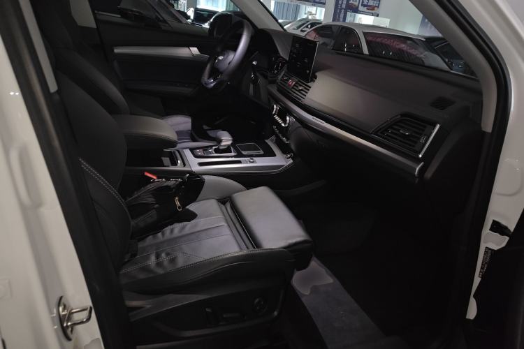 Used Audi Q5L 2023 40T Fashionable and Dynamic Edition Right Front Seat