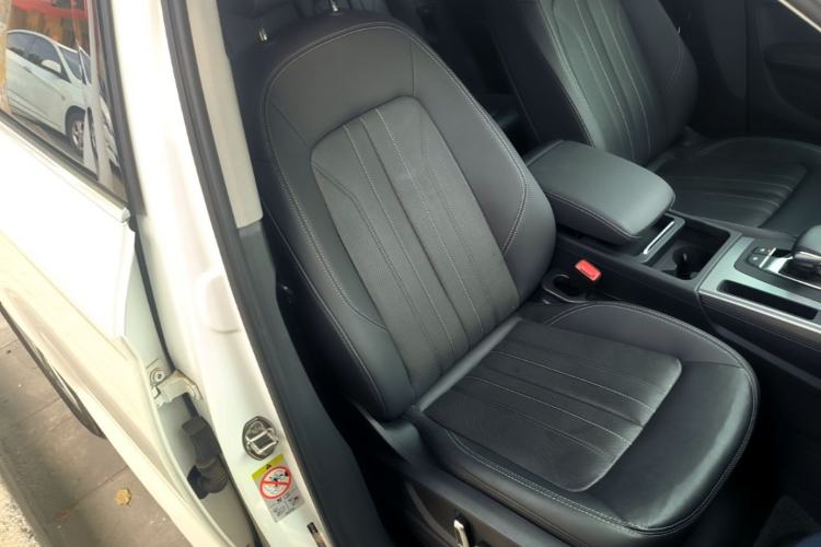 Used Audi Q5L 2023 40T Fashionable and Elegant Version Right Front Seat