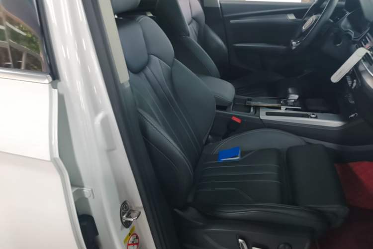 Used Audi Q5L 2023 40T Fashionable and Dynamic Edition Right Front Seat