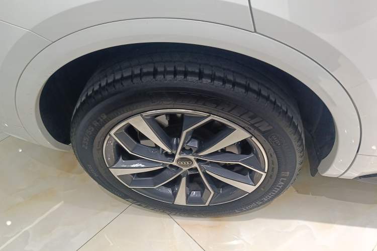Used Audi Q5L 2023 40T Luxury Dynamic Model Right Rear Wheel Hub