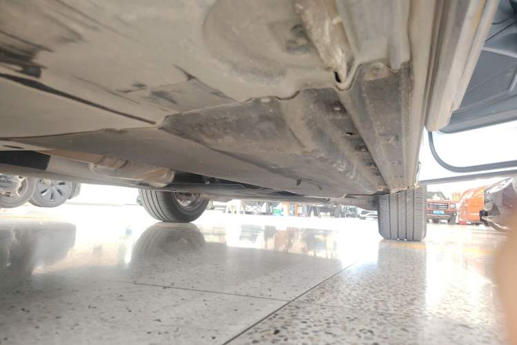 Used Audi Q5L 2023 40T Luxury Dynamic Model Right Side Sill