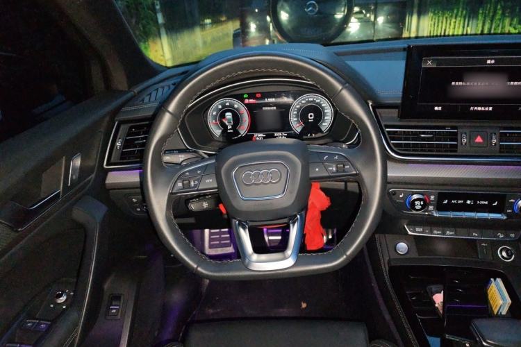 Used Audi Q5L 2023 40T Luxury Dynamic Model Steering Wheel
