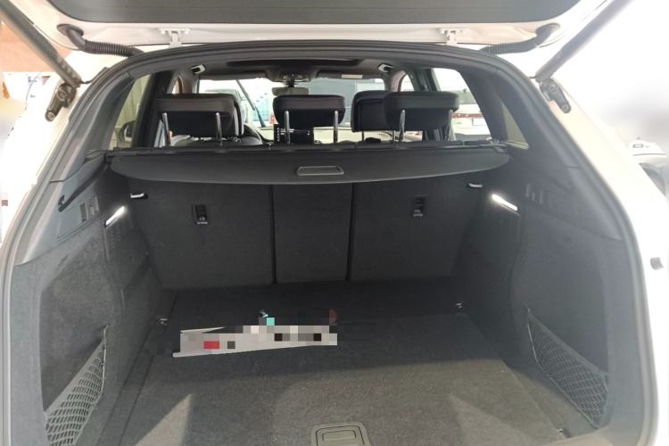 Used Audi Q5L 2023 40T Luxury Dynamic Model Trunk