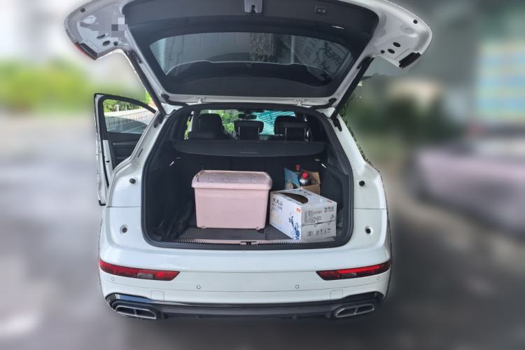 Used Audi Q5L 2023 45T Luxury Dynamic Model Trunk