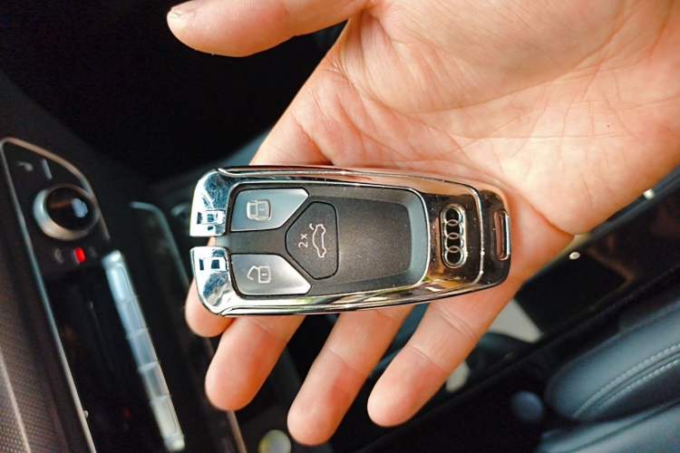 Used Audi Q5L 2023 45T Luxury Dynamic Model Vehicle Key
