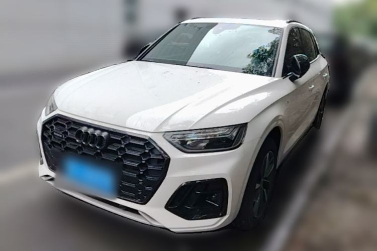 Used Audi Q5L 2023 40T Luxury Dynamic Model Guazi used car, China used car export, Used car for sale, Used Audi cars, Cheapest cars for sale