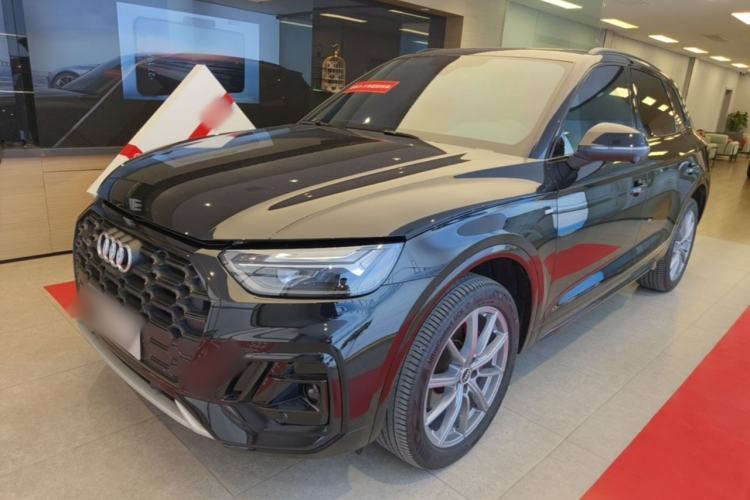 Used Audi Q5L 2024 40 TFSI Luxury Dynamic Edition Guazi used car, China used car export, Used car for sale, Used cars, Cheapest cars for sale
