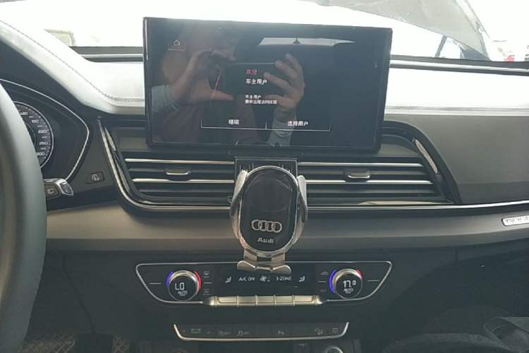 Used Audi Q5L 2024 40 TFSI Fashion Dynamic Model Audio And AC Panel