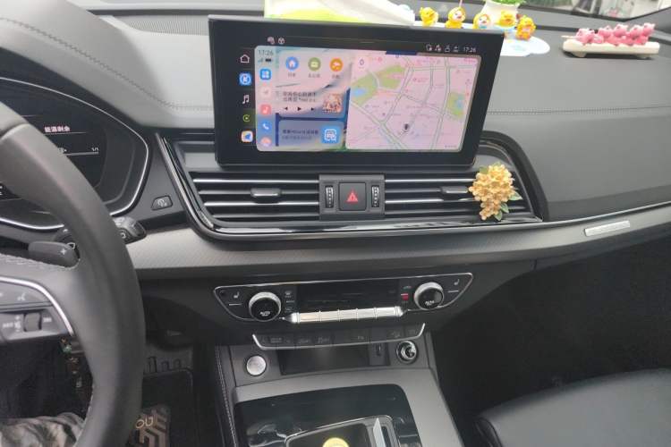 Used Audi Q5L 2024 40 TFSI Luxury Dynamic Edition Audio And AC Panel