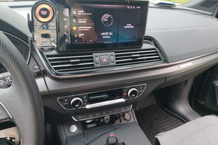 Used Audi Q5L 2024 45 TFSI Luxury Dynamic Model Audio And AC Panel