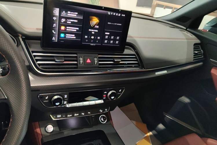 Used Audi Q5L 2024 45 TFSI Luxury Dynamic Model Audio And AC Panel