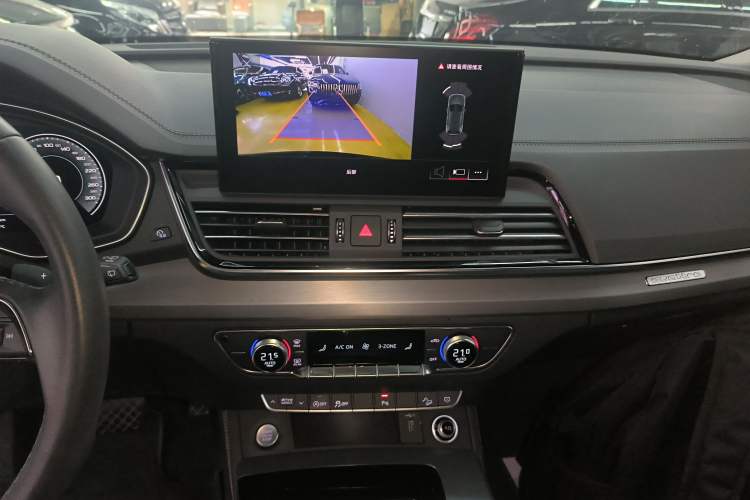 Used Audi Q5L 2024 40 TFSI Fashion Dynamic Model Audio And AC Panel