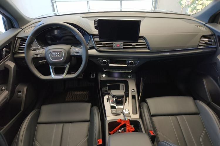 Used Audi Q5L 2024 40 TFSI Luxury Dynamic Edition Center Console