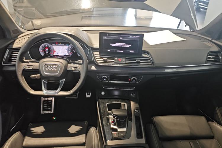Used Audi Q5L 2024 45 TFSI Luxury Dynamic Model Center Console