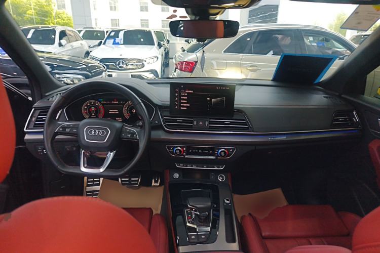 Used Audi Q5L 2024 40 TFSI Luxury Dynamic Edition Center Console