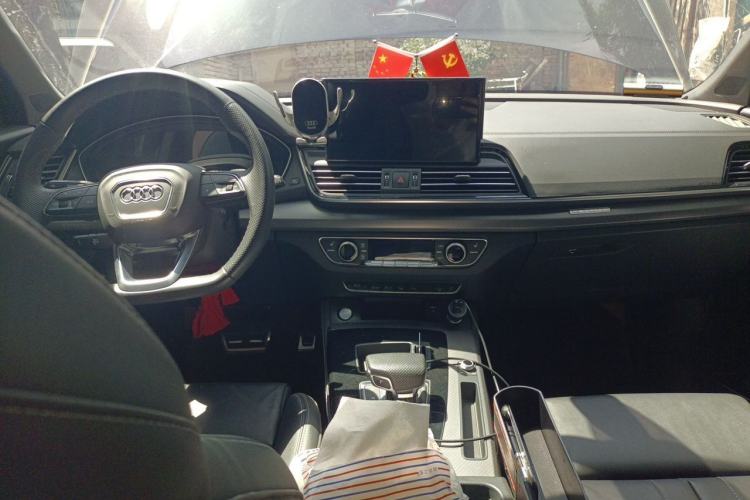 Used Audi Q5L 2024 45 TFSI Luxury Dynamic Model Center Console