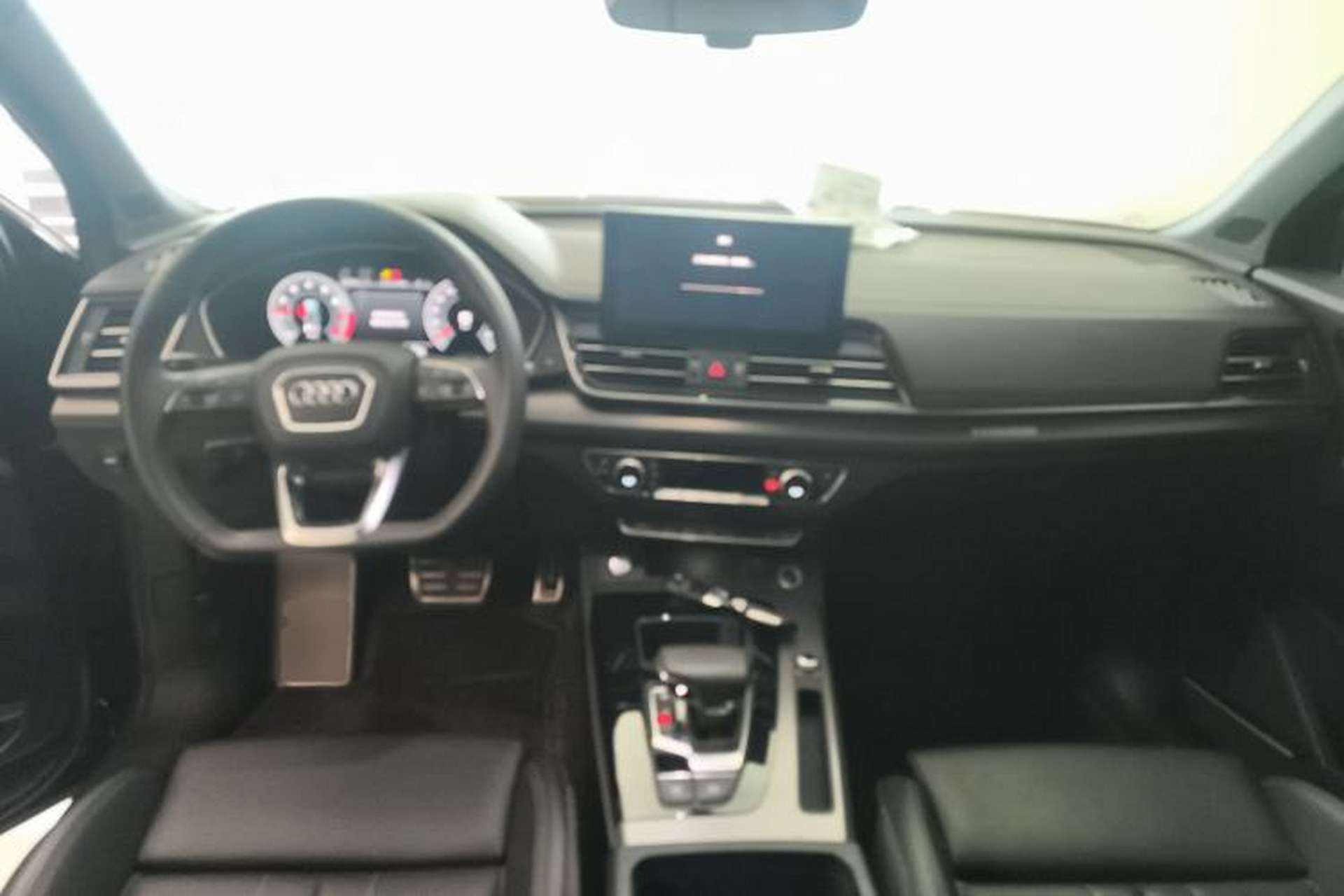Used Audi Q5L 2024 45 TFSI Luxury Dynamic Model Center Console
