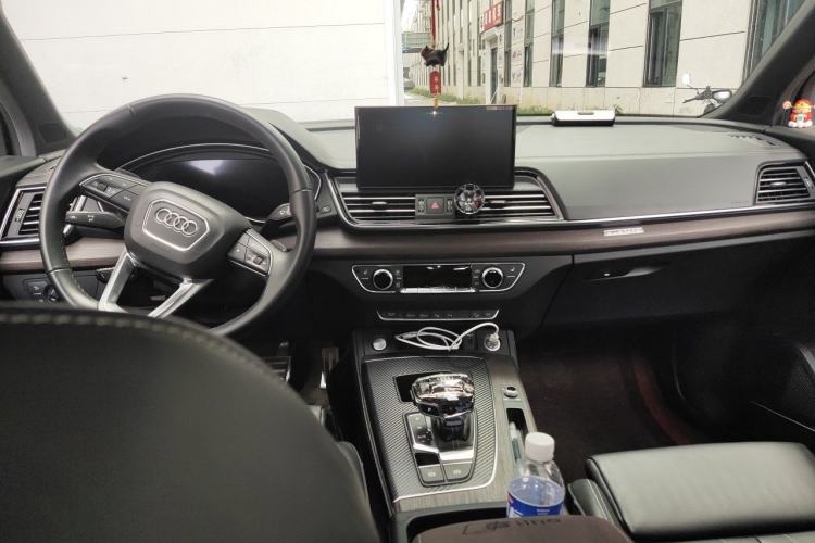 Used Audi Q5L 2024 45 TFSI Prestige Dynamic Edition Center Console