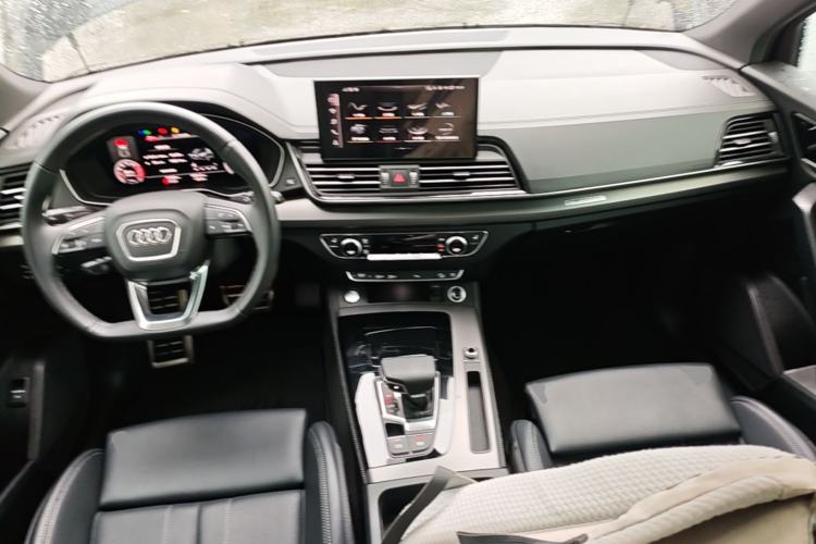 Used Audi Q5L 2024 40 TFSI Luxury Dynamic Edition Center Console