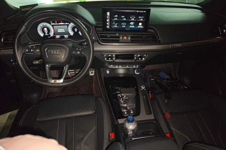 Used Audi Q5L 2024 40 TFSI Luxury Dynamic Edition Center Console
