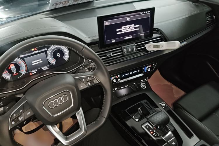 Used Audi Q5L 2024 40 TFSI Luxury Dynamic Edition Center Console