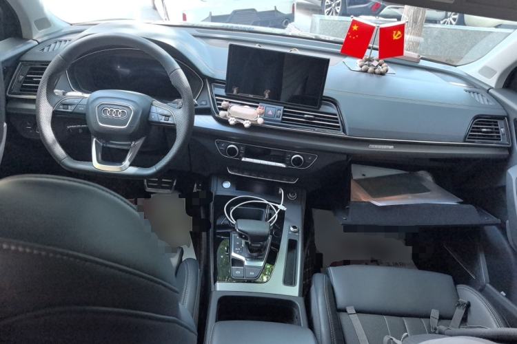Used Audi Q5L 2024 45 TFSI Luxury Dynamic Model Center Console