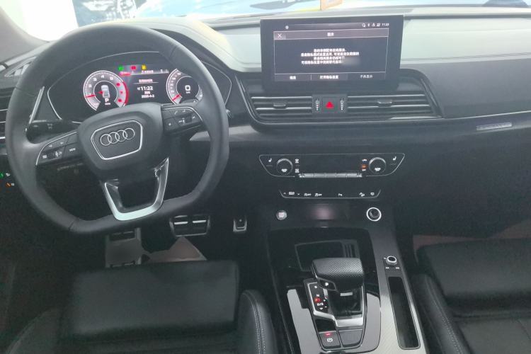 Used Audi Q5L 2024 40 TFSI Luxury Dynamic Edition Center Console