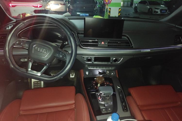 Used Audi Q5L 2024 40 TFSI Luxury Dynamic Edition Center Console