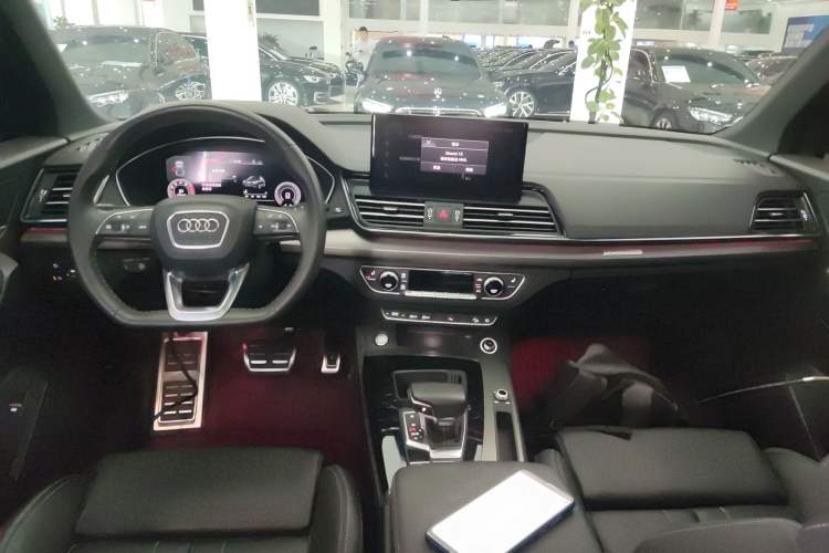Used Audi Q5L 2024 40 TFSI Luxury Dynamic Edition Center Console