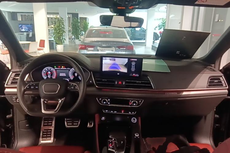 Used Audi Q5L 2024 40 TFSI Luxury Dynamic Edition Center Console