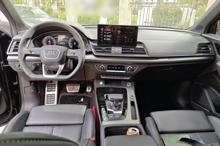 Used Audi Q5L 2024 45 TFSI Luxury Dynamic Model Center Console