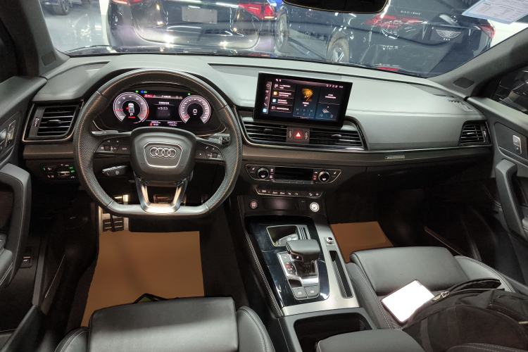 Used Audi Q5L 2024 45 TFSI Luxury Dynamic Model Center Console