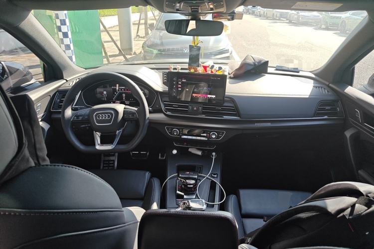 Used Audi Q5L 2024 40 TFSI Luxury Dynamic Edition Center Console