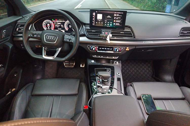 Used Audi Q5L 2024 40 TFSI Luxury Dynamic Edition Center Console