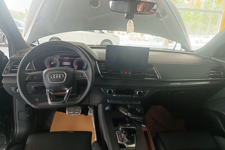 Used Audi Q5L 2024 40 TFSI Luxury Dynamic Edition Center Console