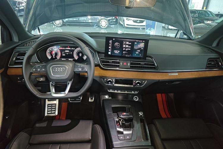 Used Audi Q5L 2024 40 TFSI Luxury Dynamic Edition Center Console