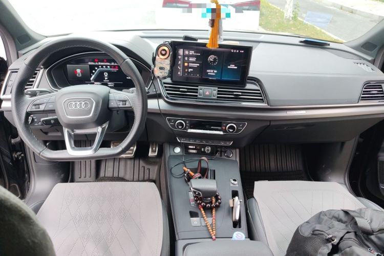 Used Audi Q5L 2024 45 TFSI Luxury Dynamic Model Center Console