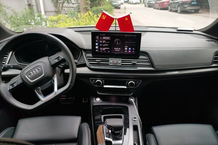 Used Audi Q5L 2024 45 TFSI Luxury Dynamic Model Center Console