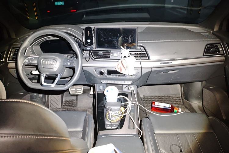 Used Audi Q5L 2024 40 TFSI Luxury Dynamic Edition Center Console